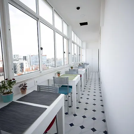 Inn-chiado Boulevard בית הארחה 3*