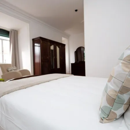 Inn-chiado Boulevard 3* ליסבון