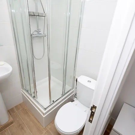 Inn-chiado Boulevard 3* ליסבון