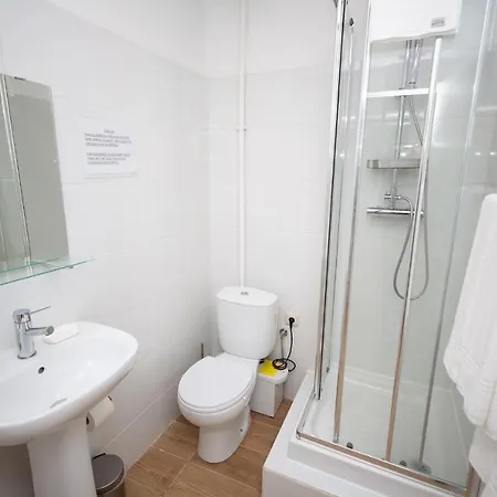 Inn-chiado Boulevard בית הארחה 3*