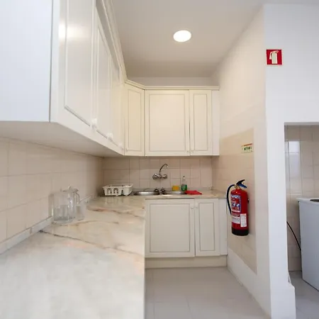 Inn-chiado Boulevard Gasthuis Lissabon