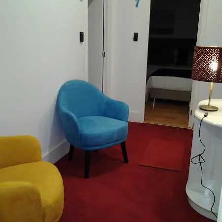 Πανσιόν Inn-chiado Boulevard 3*