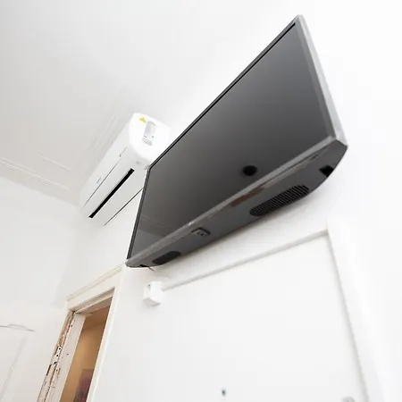 Πανσιόν Inn-chiado Boulevard 3*